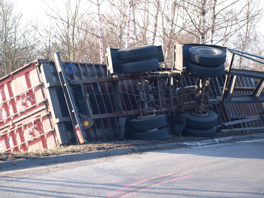 LKW verliert Container Koeln Niehler Ei P026.JPG